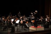 Orkestra şefi Gürer Aykal’ın seyirci özlemi: Gürültünüzü bile özlemişiz