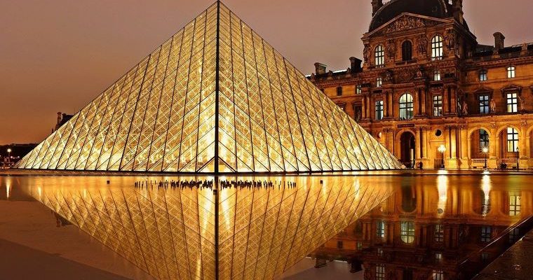 Louvre Müzesi çevrim içi erişime açıldı