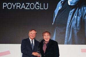 İKSV 26. Tiyatro Festivali: Ali Poyrazoğlu 125’inci ödülünü aldı