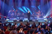 Muazzez Ersoy, TRT Müzik ekranlarından milyonlara seslendi