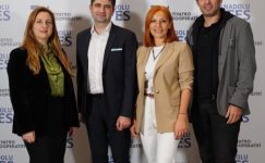 Tiyatro Kooperatifi ve Anadolu Efes Tiyatronun Geleceğine Seyirci Kalmıyor