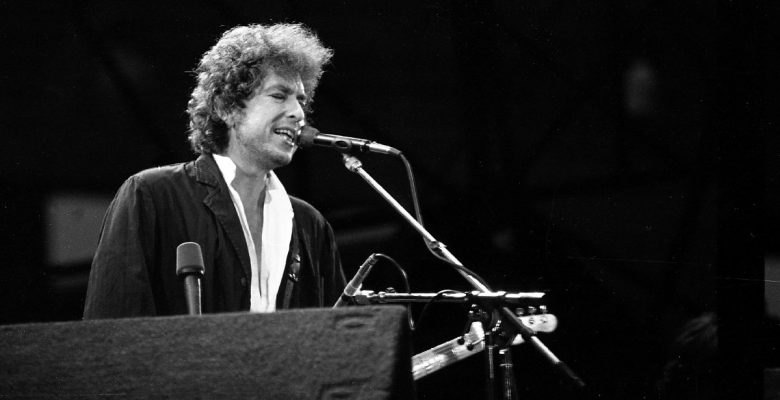Bob Dylan’dan Universal