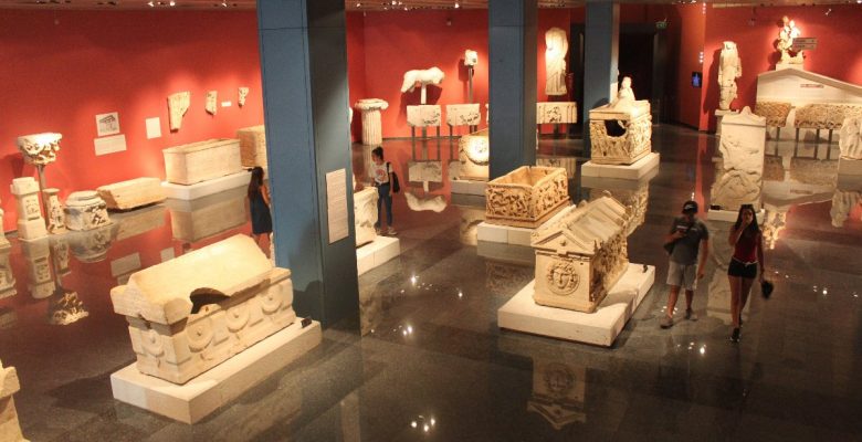 Arkeolojik eserlerin sadece yüzde 10’u müzelerde sergileniyor