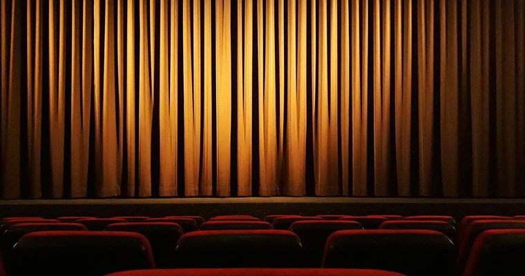 İBB’den salgın sürecinde zor durumda kalan özel tiyatrolara dayanışma
