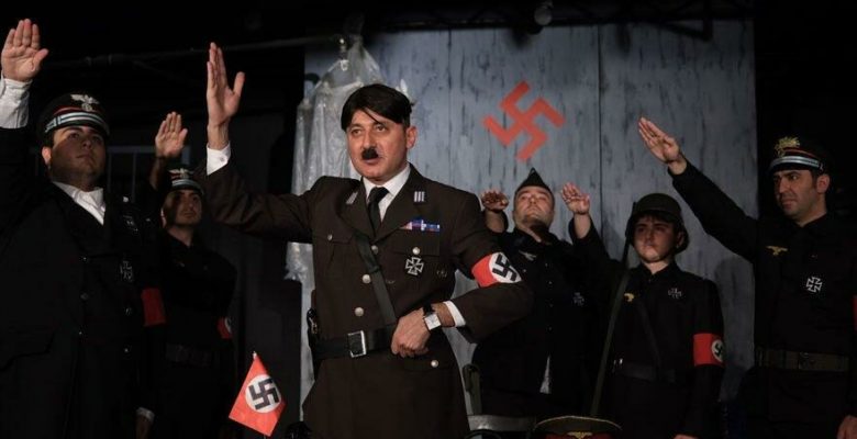 Hitlerin Hatıra Defteri Ankaralılarla buluşuyor