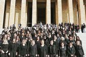 Anıtkabir 100 kadının topuk sesiyle inledi