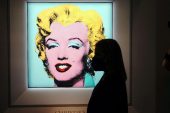 Andy Warhol’un Marilyn Monroe tablosu rekor fiyata satıldı