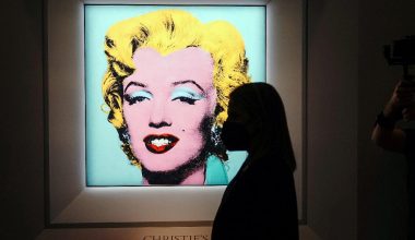 Andy Warhol’un Marilyn Monroe tablosu rekor fiyata satıldı